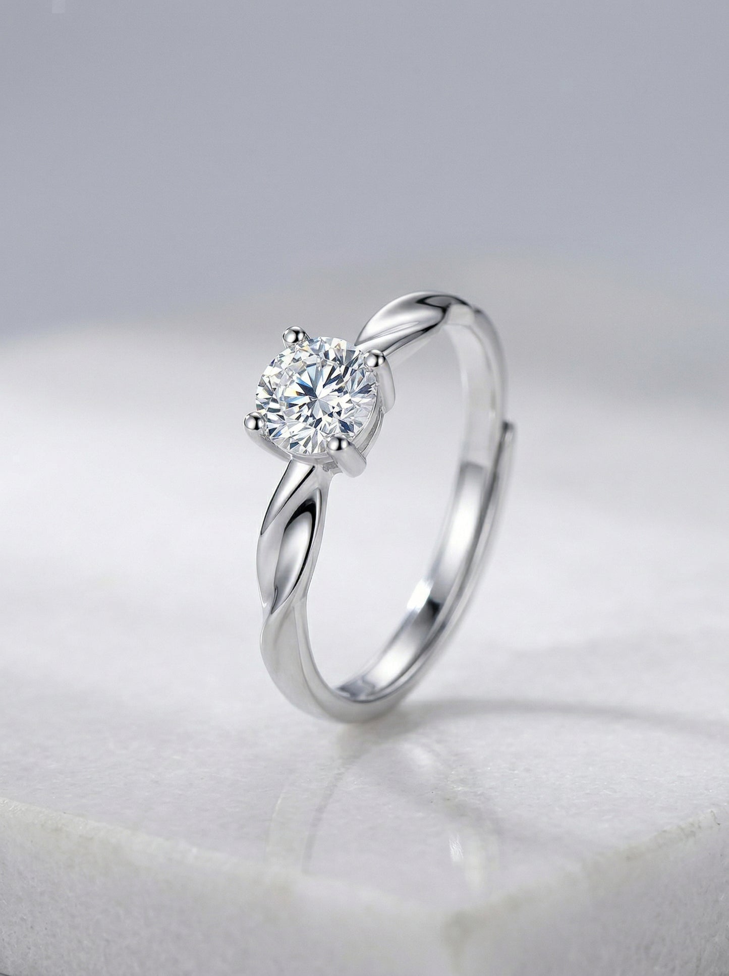 Twisted Solitaire Moissanite Ring 0.5ct