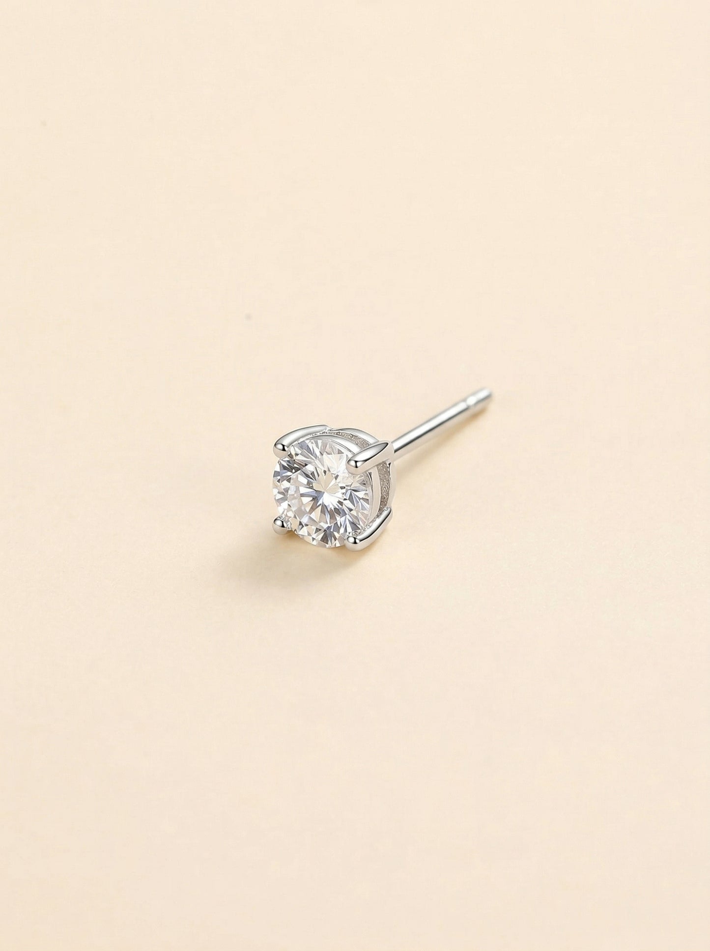 Moissanite Round Studs 1ct