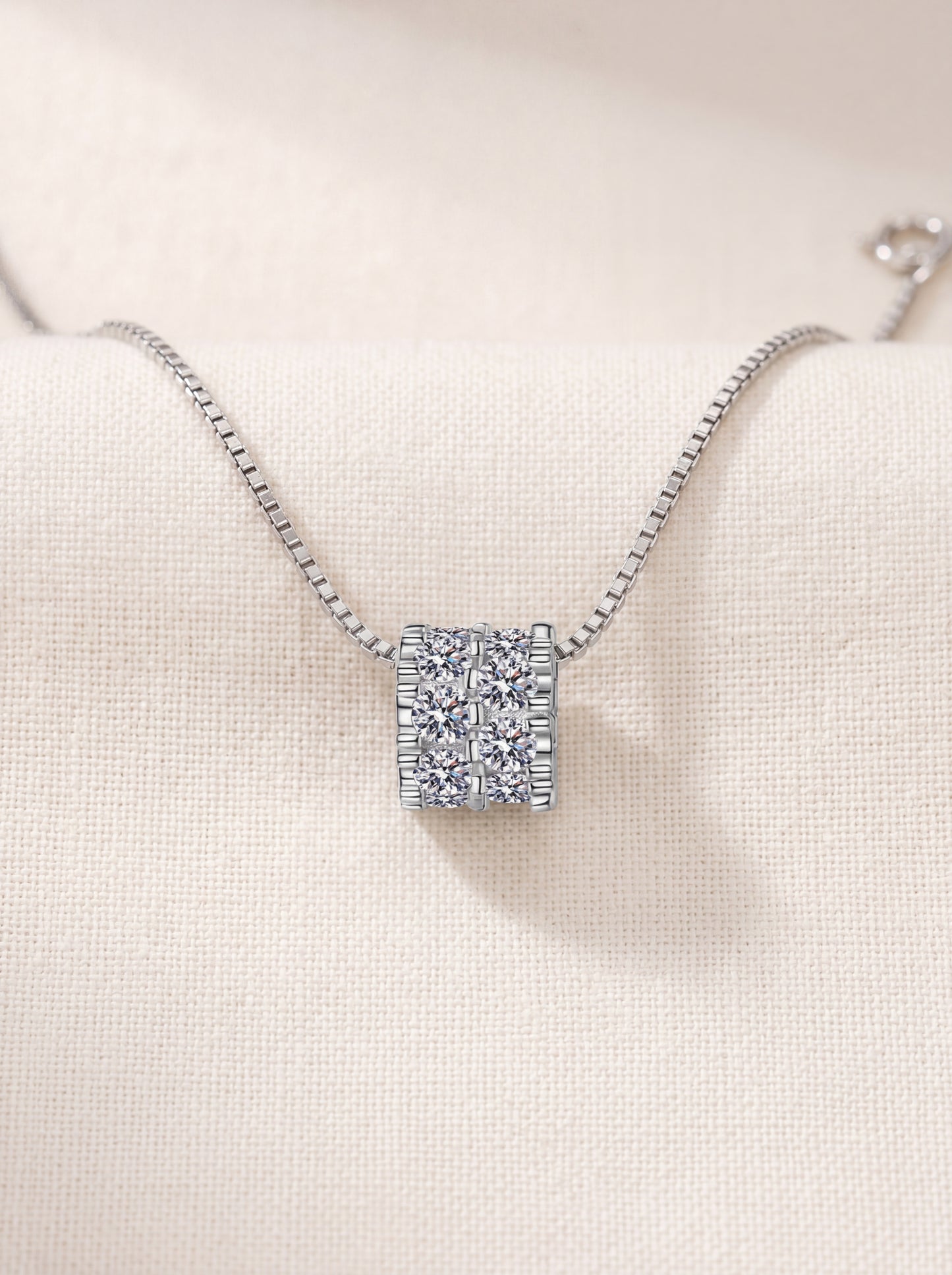 Moissanite Barrel Pendant Necklace 1.6ct